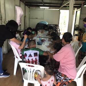 Teaching English in Thai Slum